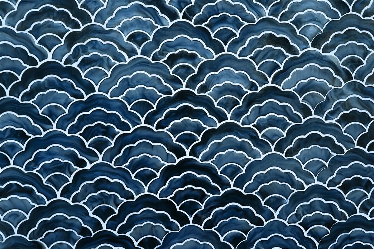 Papier peint la nuit, les vagues de la mer s'écoulent doucement
