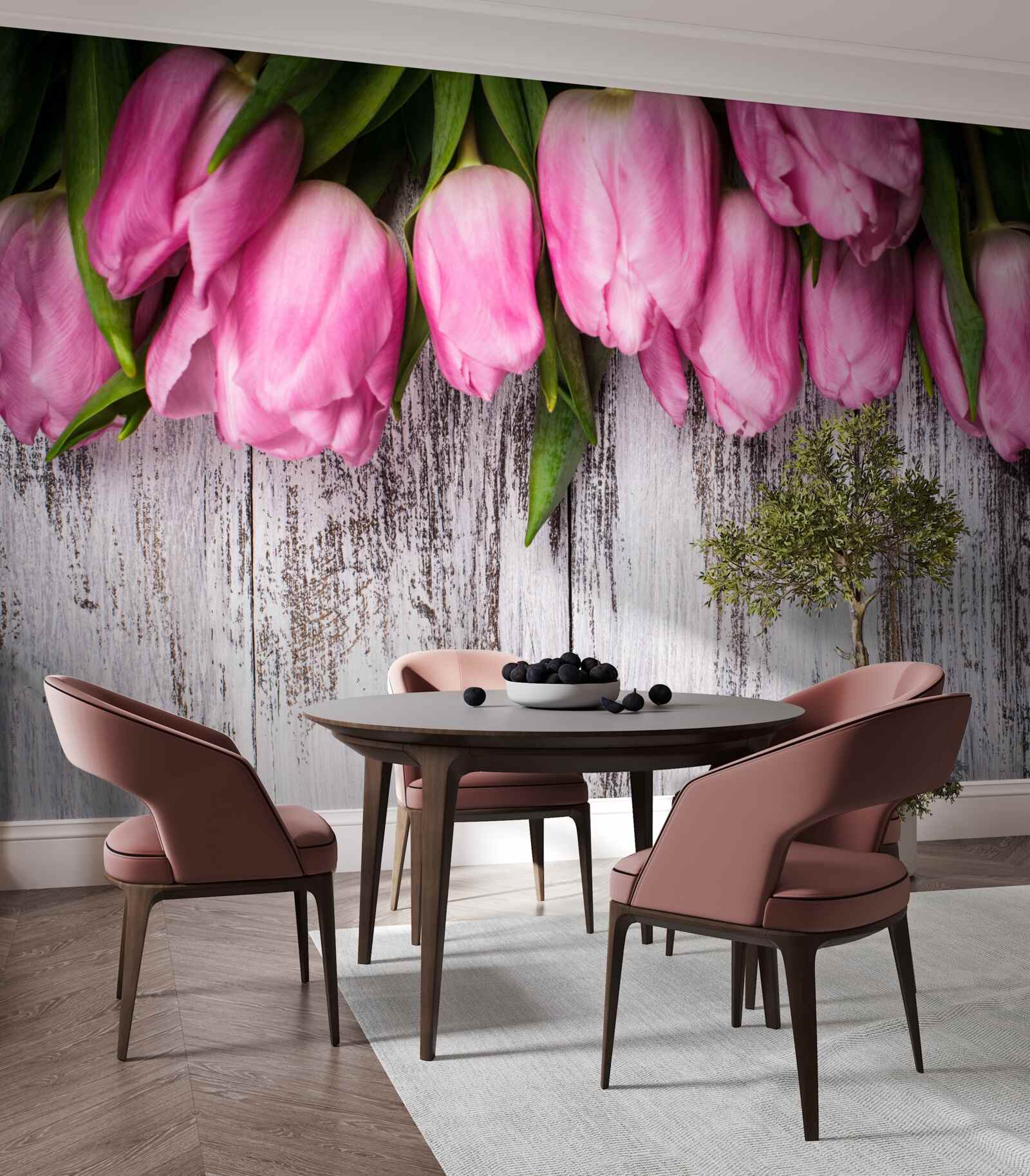 Papier peint tulipes roses sur fond de bois