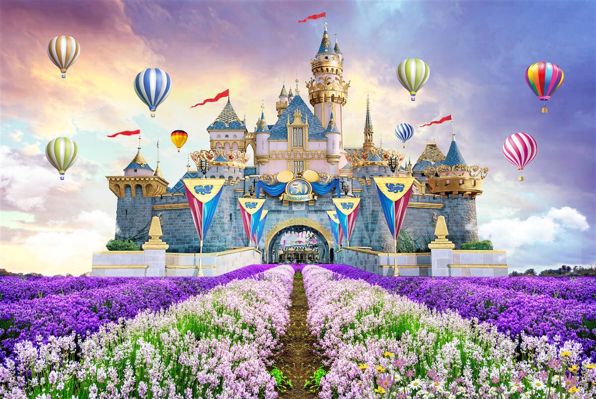 Papier peint champs de lavande avec en toile de fond un château magique