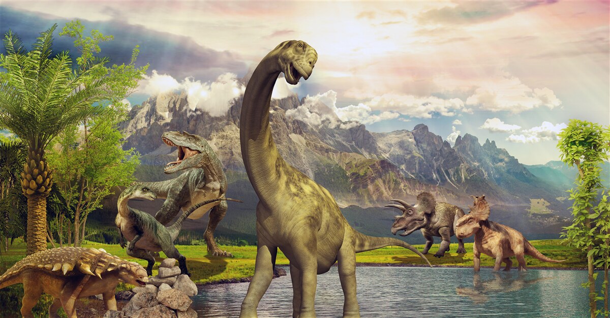 Papier peint des dinosaures sont apparus près de l'étang