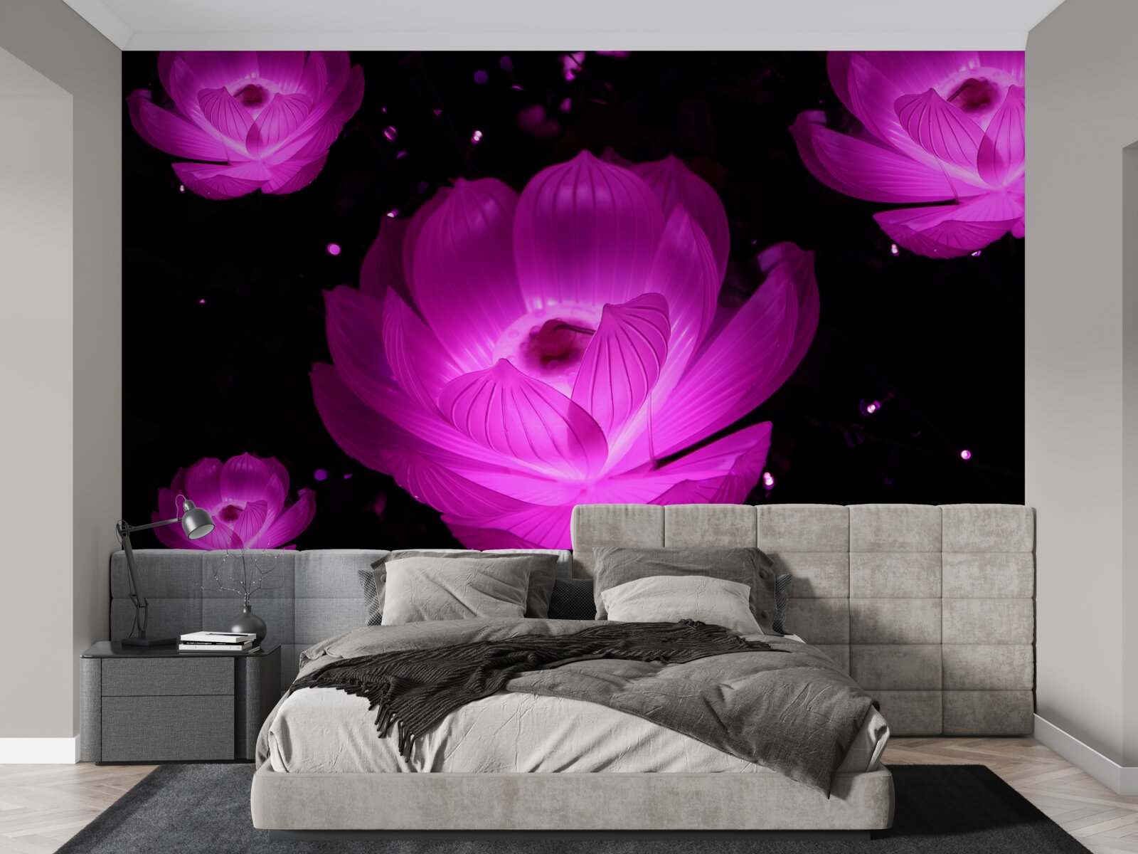 Papier peint fleurs violettes à la lumière des néons