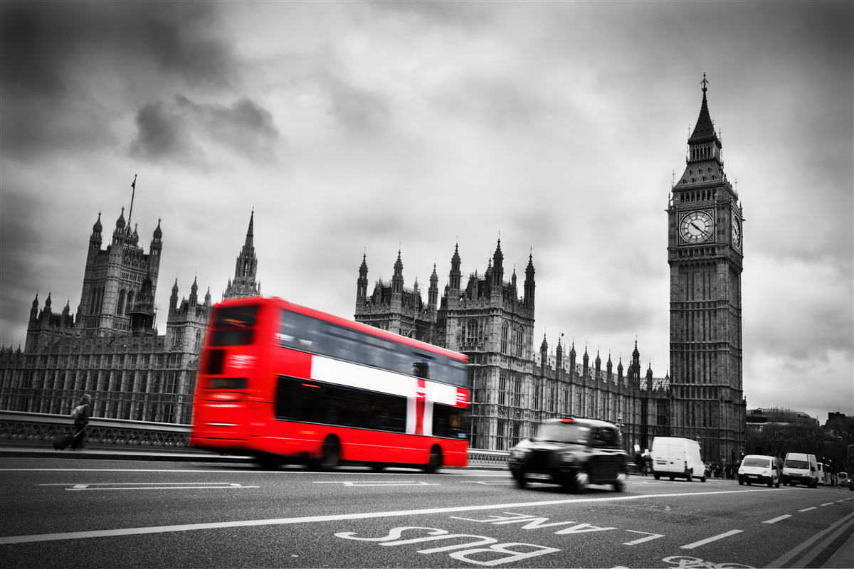 Papier peint bus londonien sur la route