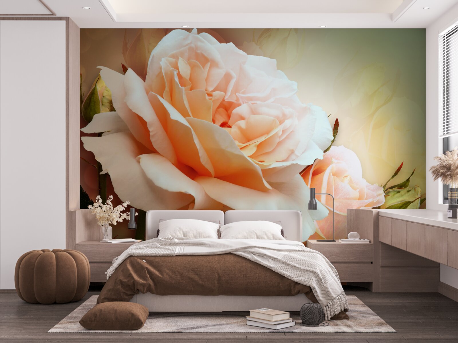 Papier peint les roses qui se sont ouvertes et qui sont au stade de bourgeons