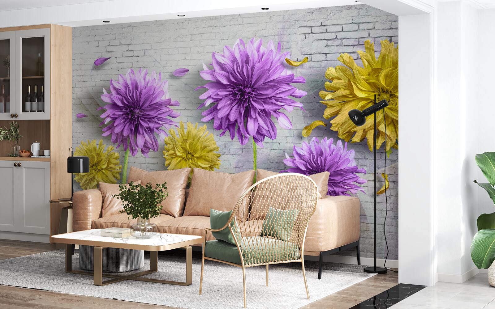 Papier peint des fleurs dans les tons de violet et de jaune s'épanouissent sur un mur de briques
