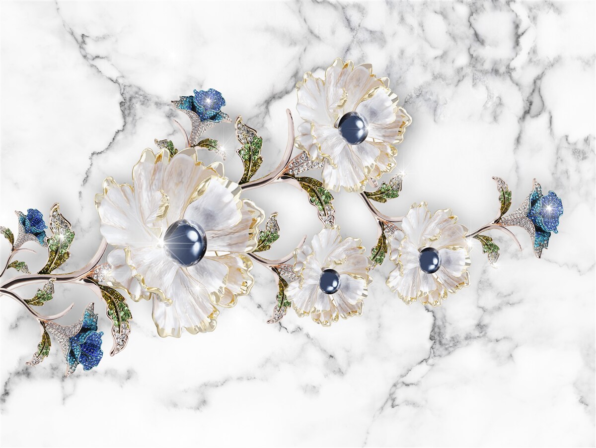 Papier peint le marbre est décoré de fleurs blanches avec des perles