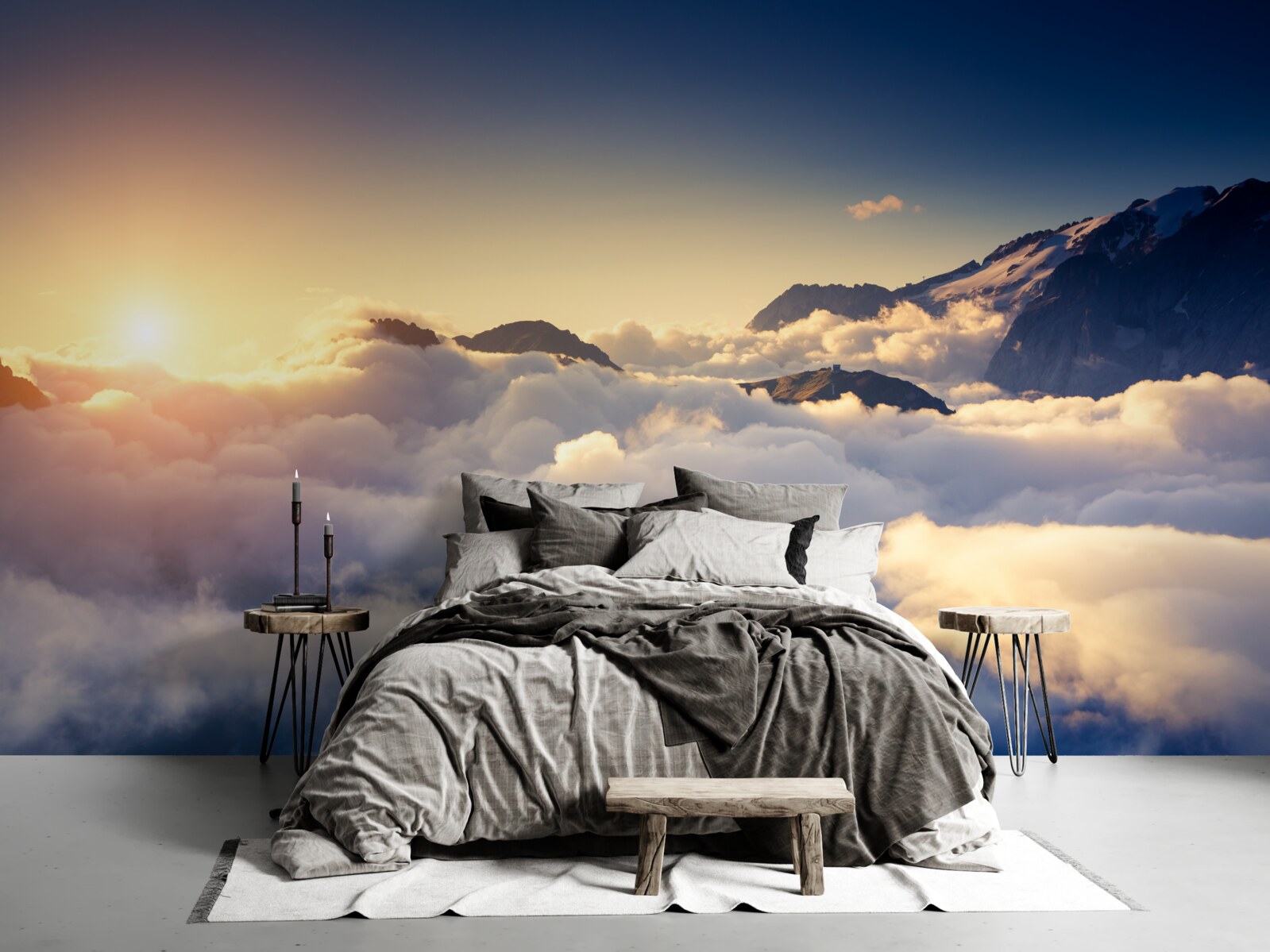 Papier peint les nuages à l'horizon absorbent le soleil couchant