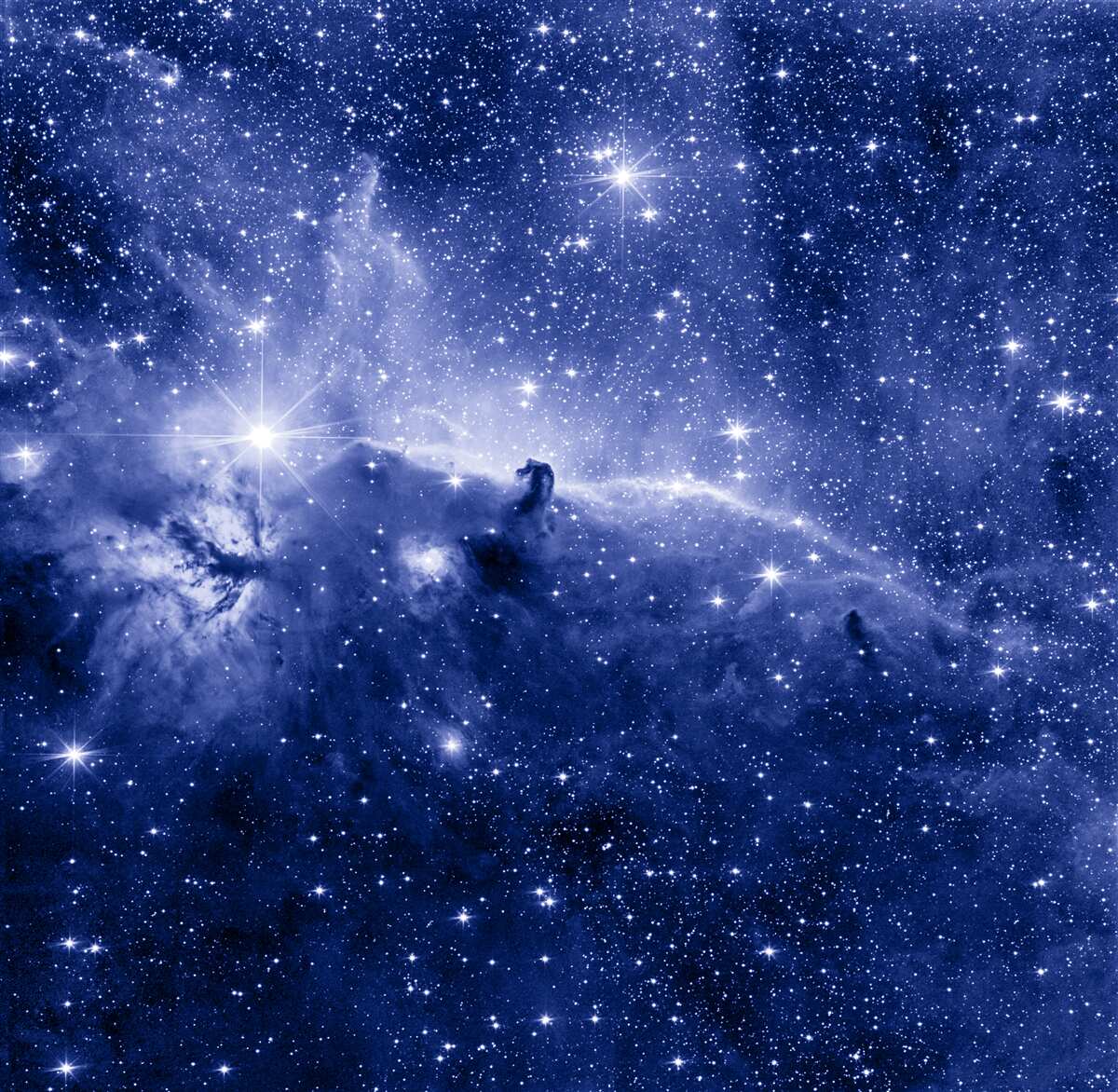 Papier peint une nuit remplie d'étoiles cosmiques
