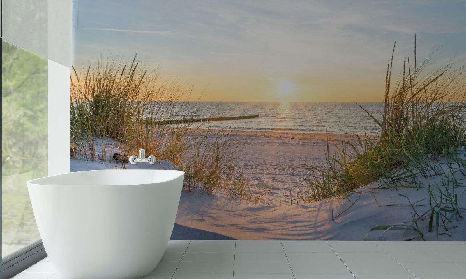 Papier peint la plage de sable est agrémentée d'herbe verte