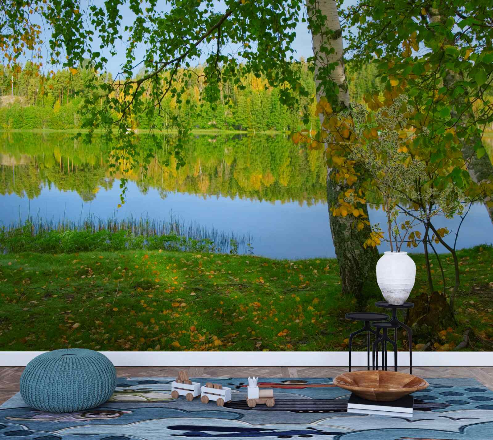Papier peint reflet de la rivière avec une forêt dense en été