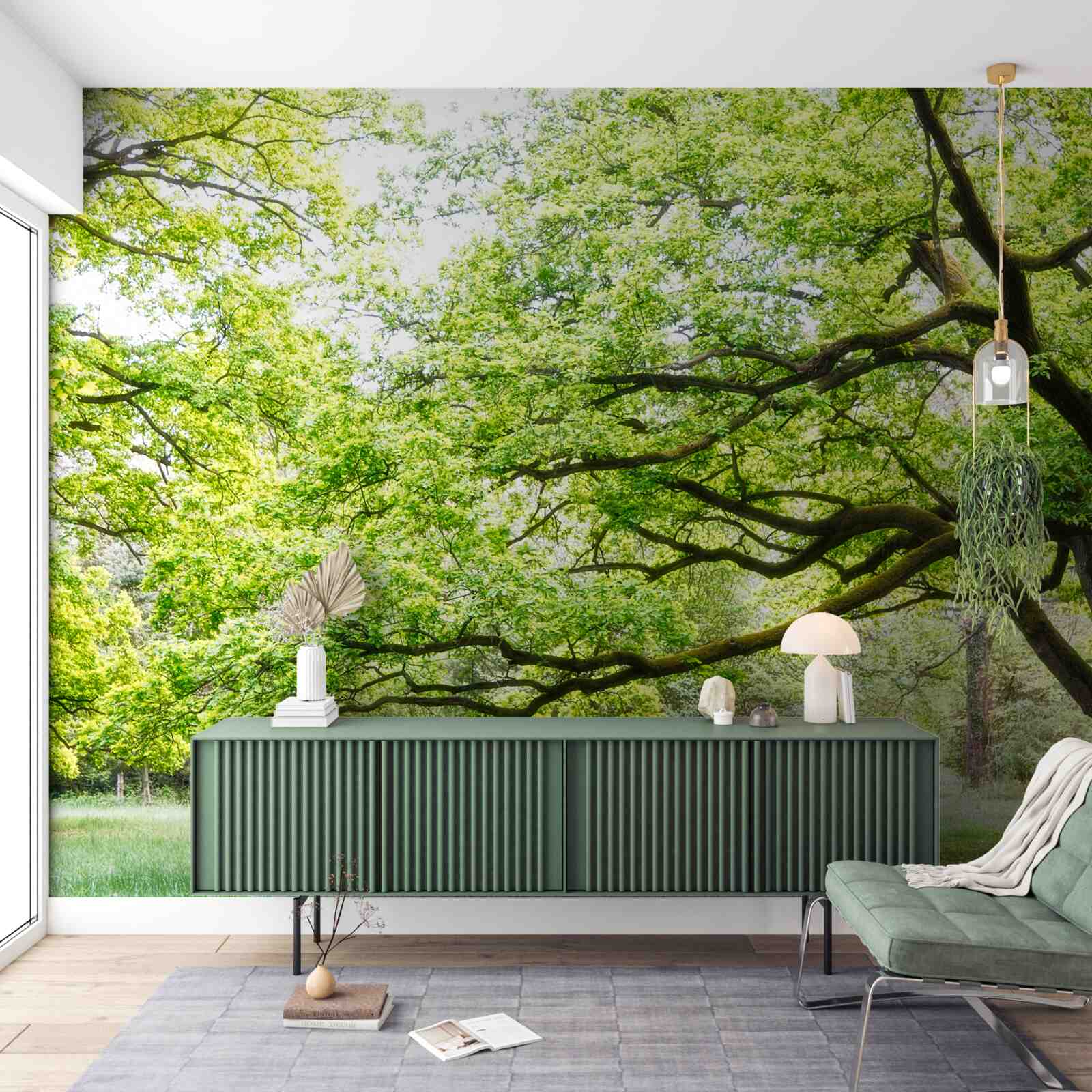 Papier peint arbre ancien avec des feuilles vertes
