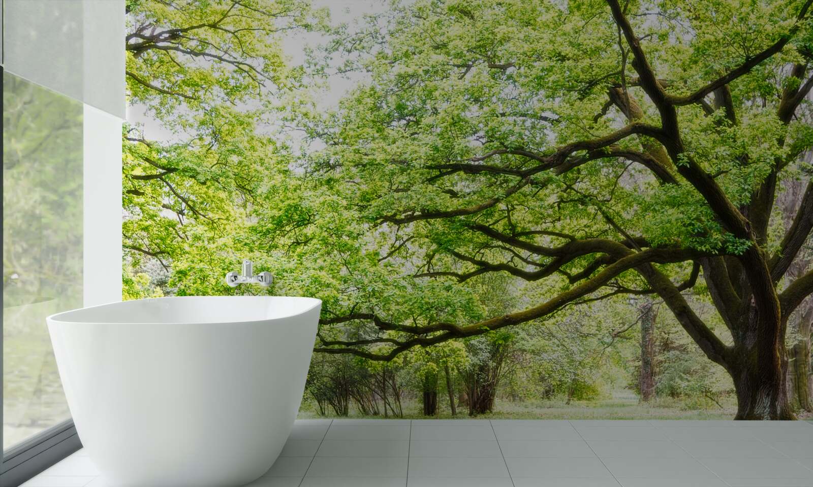 Papier peint arbre ancien avec des feuilles vertes
