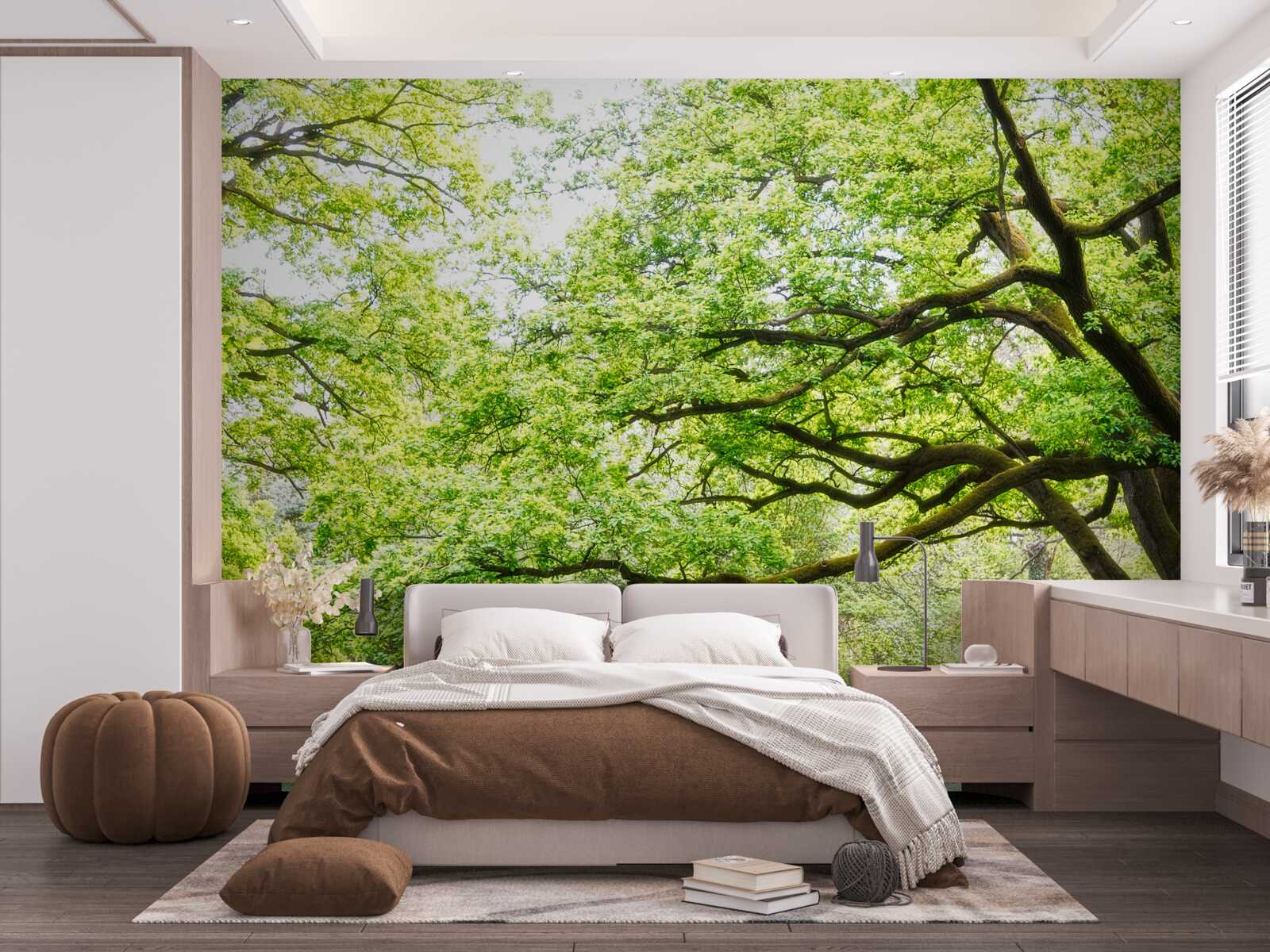 Papier peint vieil arbre aux feuilles vertes par une journée d'été