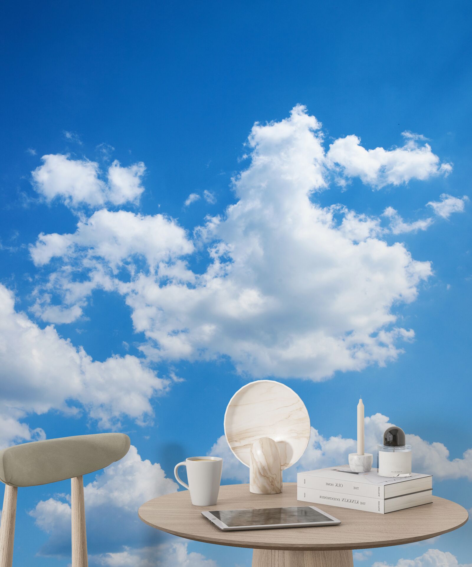 Papier peint des nuages blancs comme neige flottent dans le ciel bleu