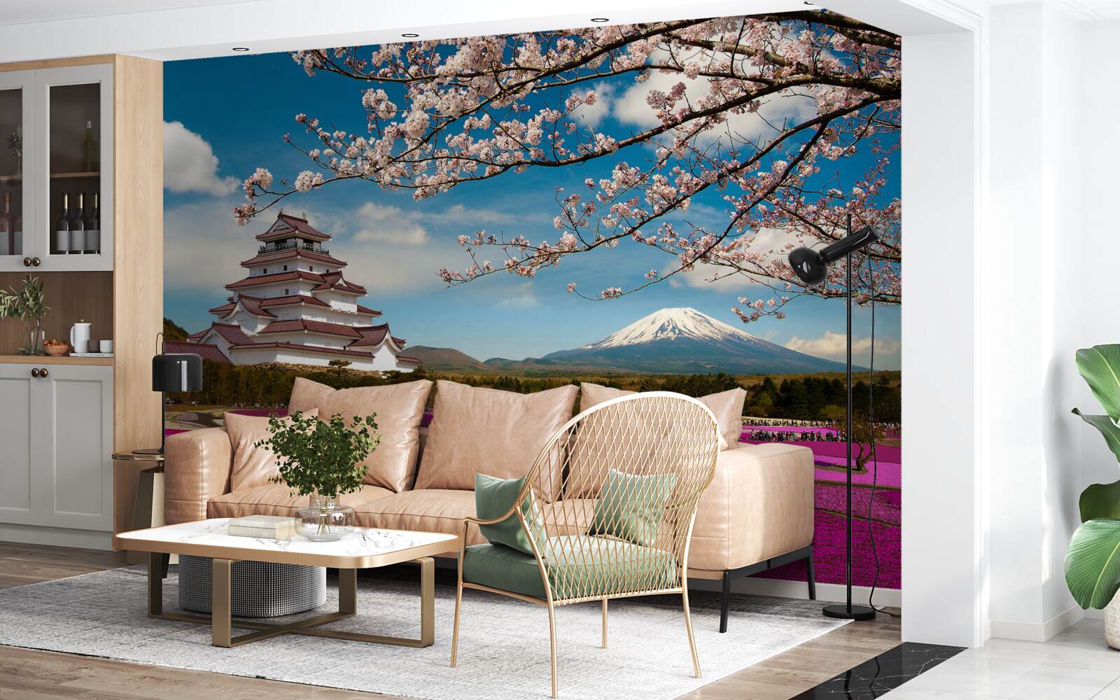 Papier peint près de la maison japonaise se trouvent des jardins luxuriants de tulipes