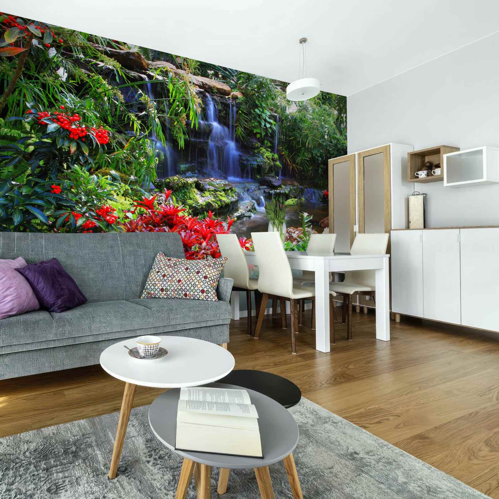 Papier peint un lieu magique près d'une cascade, entouré de fleurs