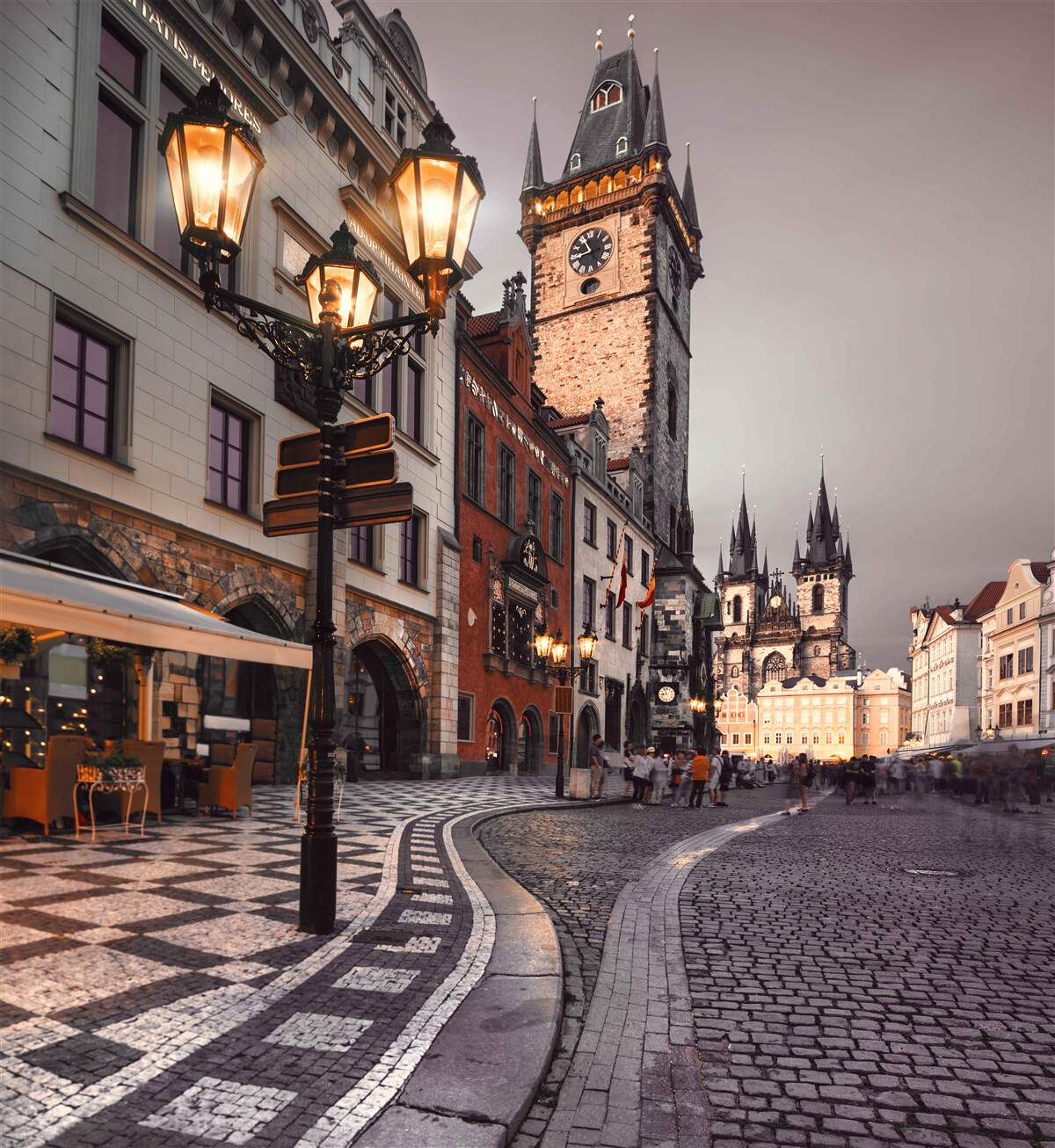 Papier peint la place du café à cracovie, pleine d'histoire