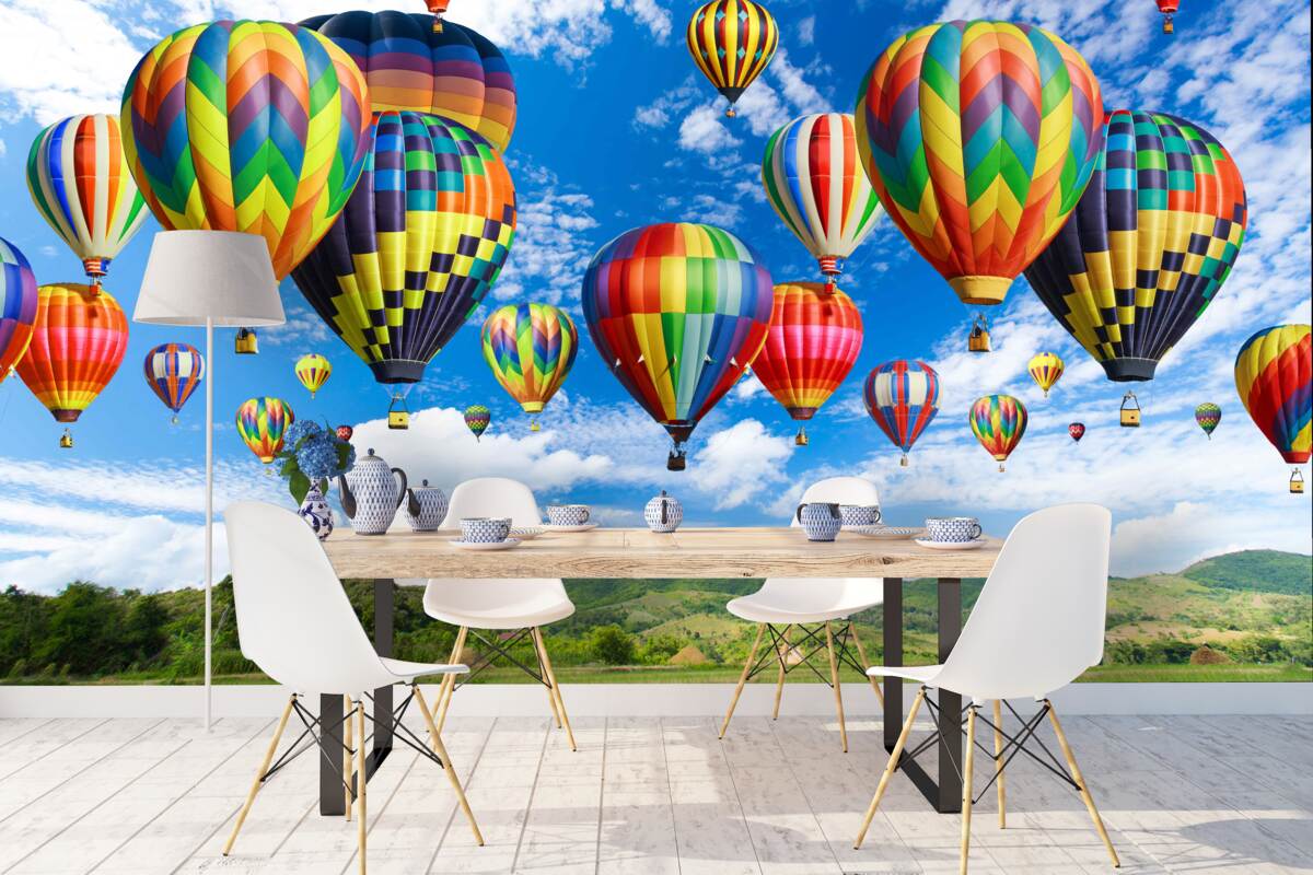 Papier peint procession de ballons de toutes les couleurs