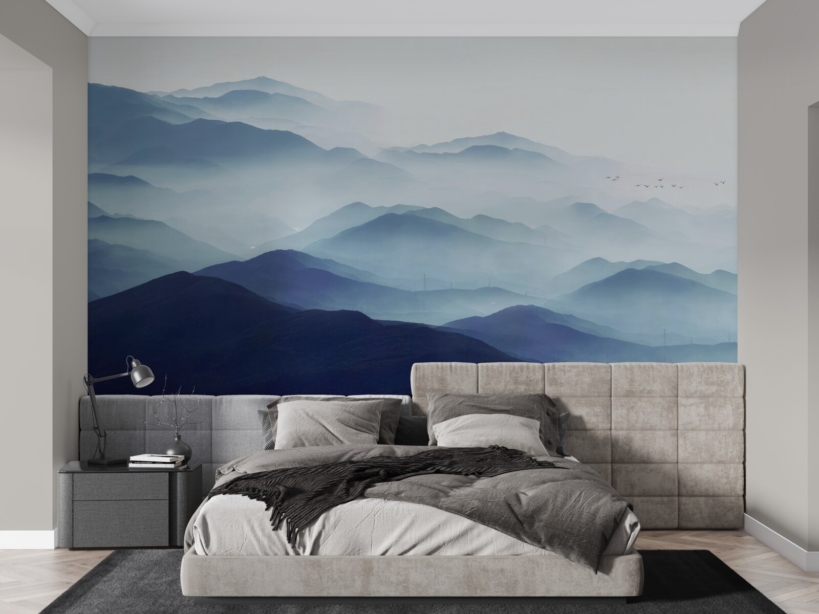 Papier peint collines enveloppées d'un épais brouillard