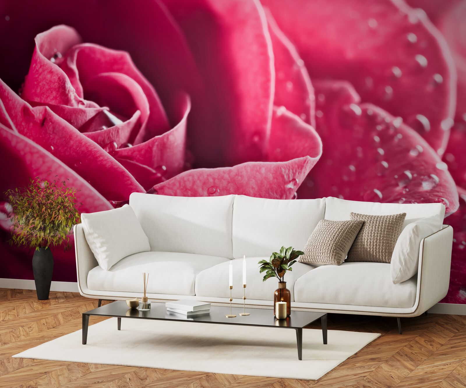 Papier peint grande rose avec des gouttes d'humidité