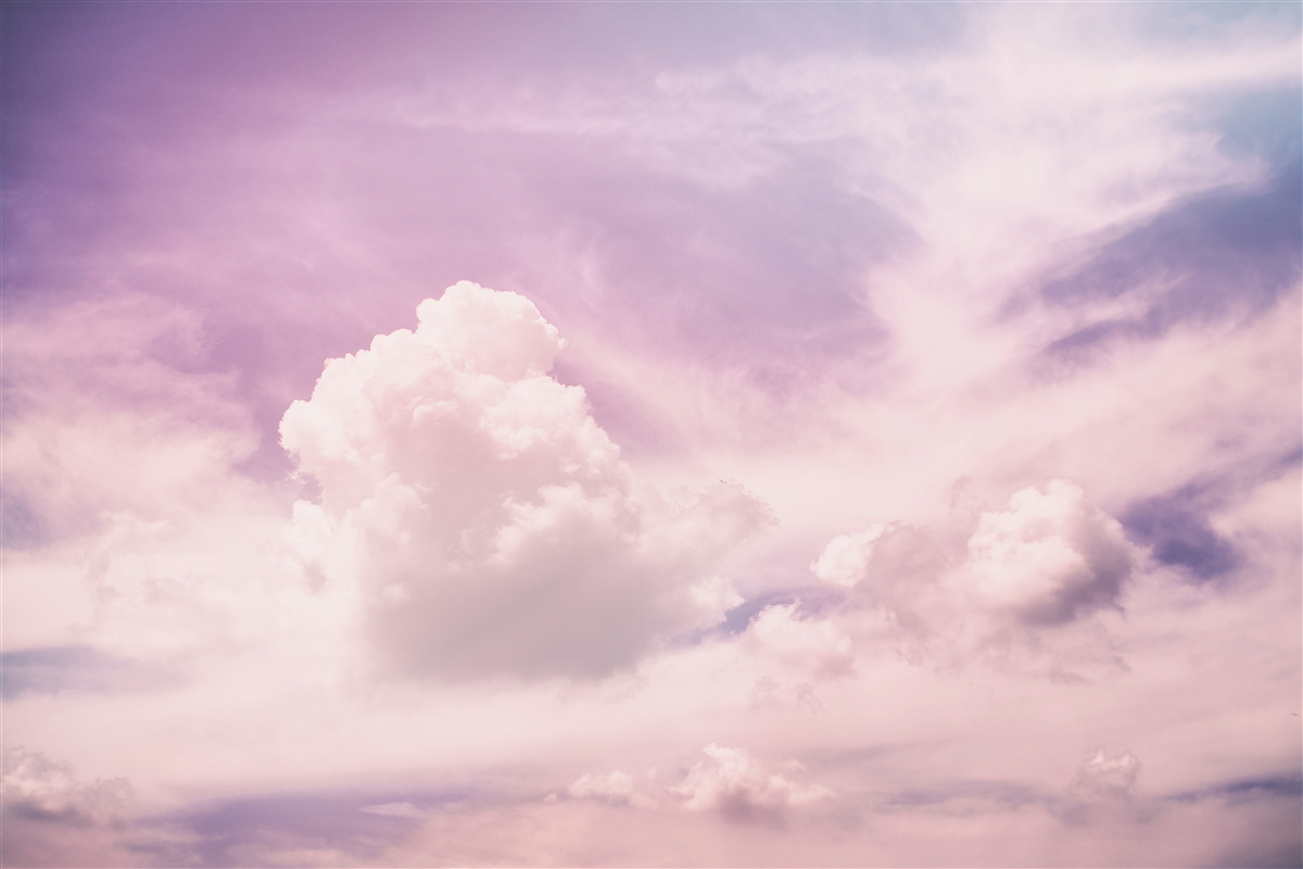 Papier peint ciel doux avec nuages