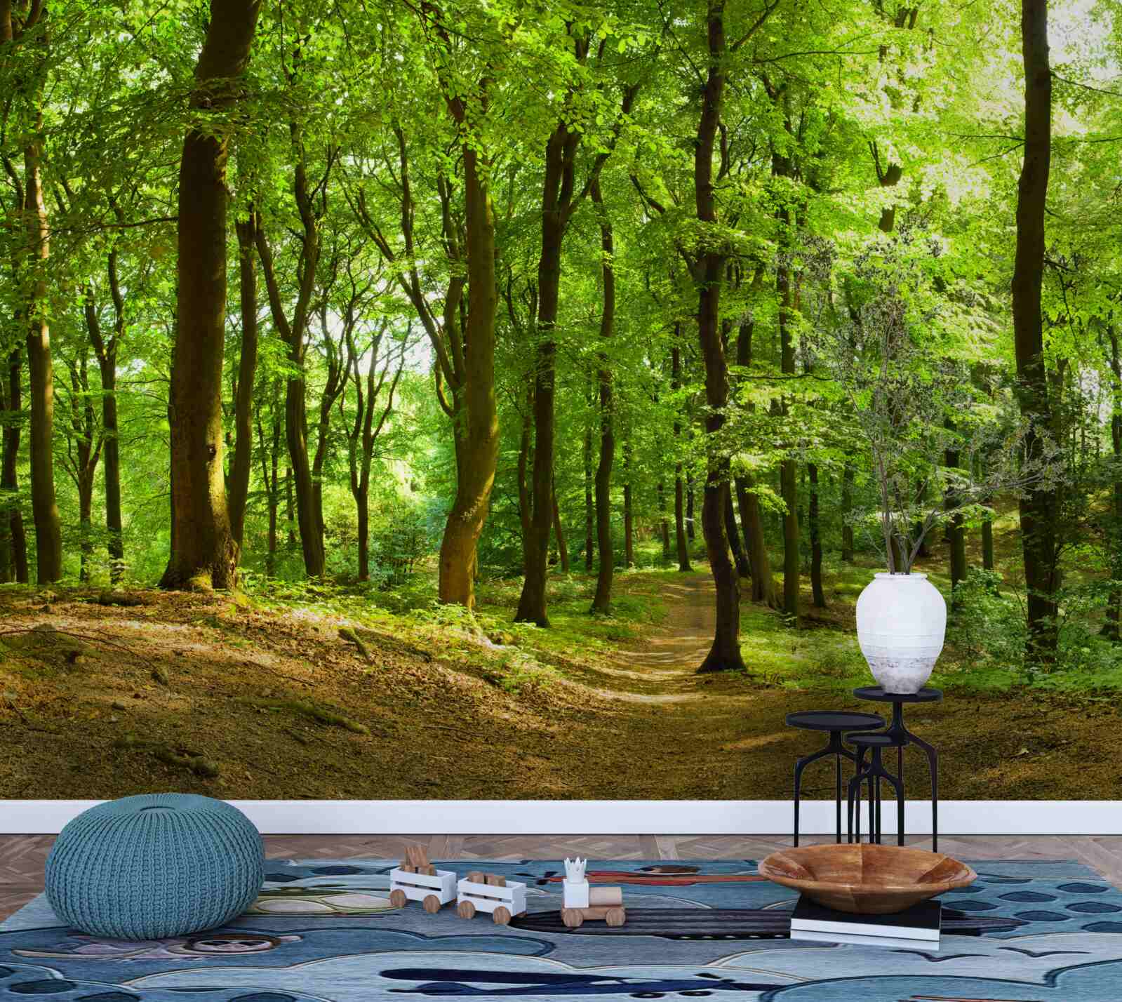 Papier peint pelouse dans une dense forêt d'émeraude
