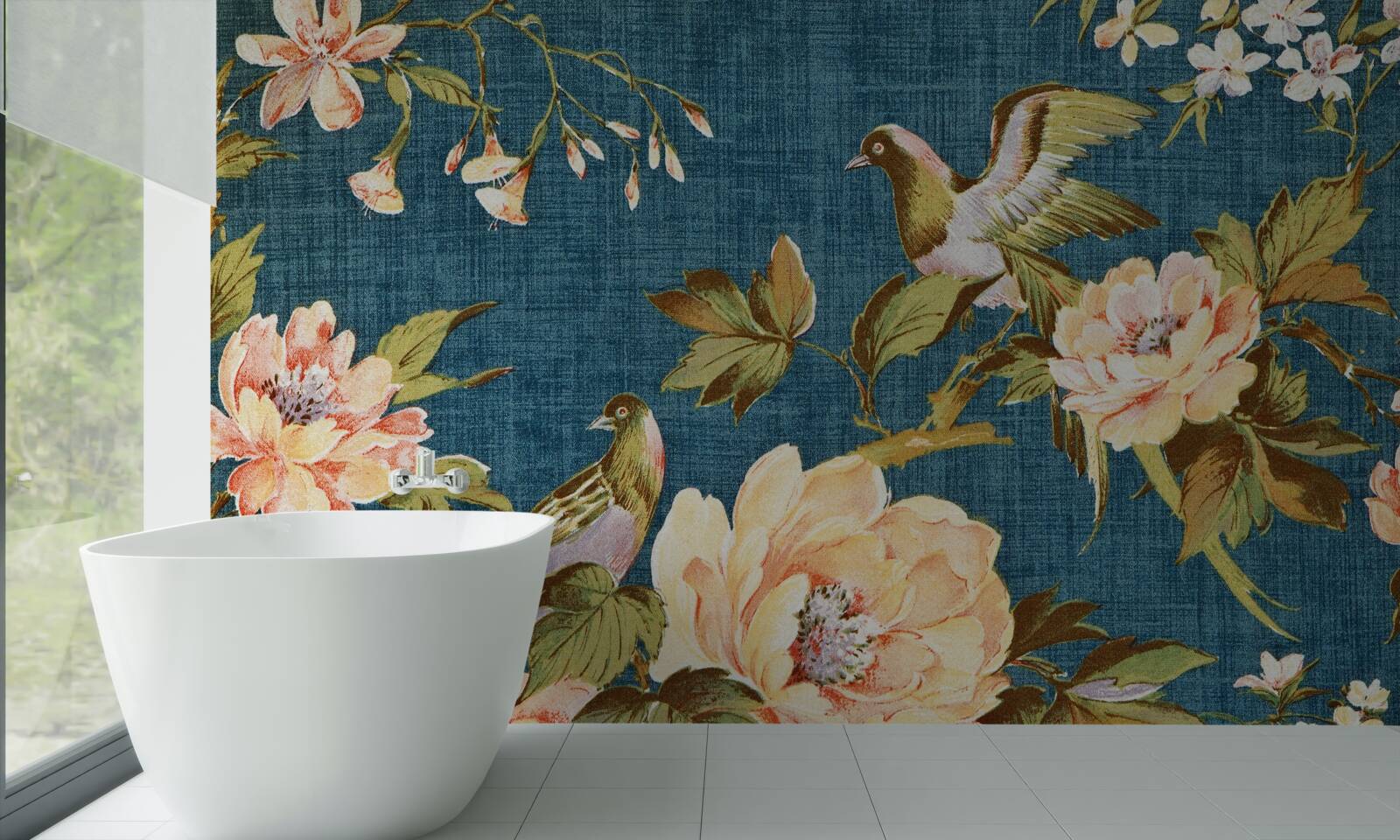 Papier peint deux perroquets parmi les roses